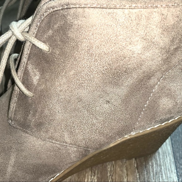 G.H Bass Tan Wedge Suede Ankle Boots Size 8 - Picture 7 of 14
